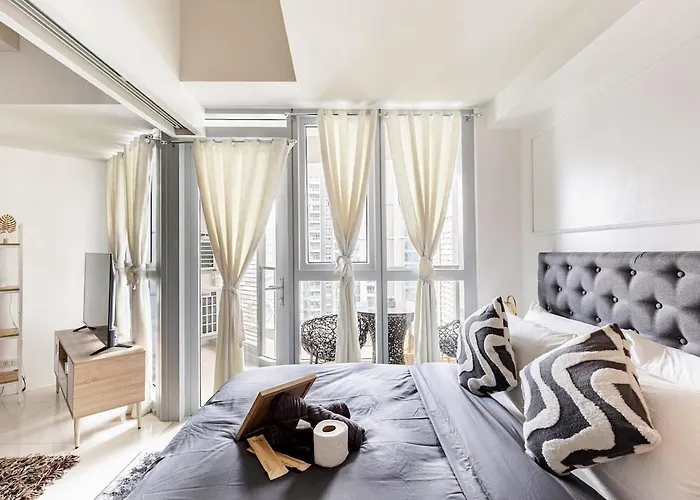 Apartamento Bgc Premium 1br With Balcony Fast 600 Mbps Fibre *