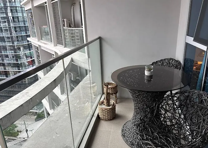 Bgc Premium 1br With Balcony Fast 600 Mbps Fibre Apartamento *