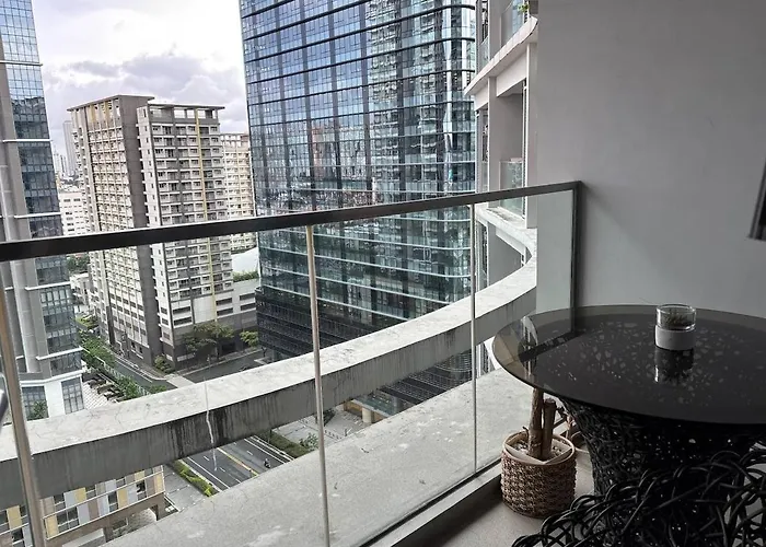 Bgc Premium 1br With Balcony Fast 600 Mbps Fibre Apartamento Manila